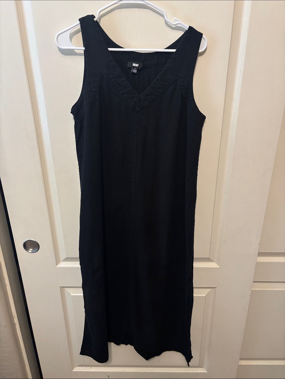 DKNY Classic Black V-Neck Midi Linen Dress